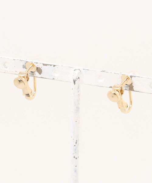 CERCA(チェルカ)の「September/ひと粒パールearring(イヤリング・レディース・ホワイト・FREE)」の2枚目の写真