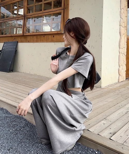 Miniministore(ミニミニストア)の「クロップド丈トップス ワイドパンツセット(セットアップ・レディース・ブラック/グレー・M/L)」の7枚目の写真