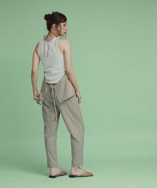 W:Huku(フーク)の「【W:Huku / シルキーサマーツイル】接触冷感 テーパード ラップ スラックス パンツ / Silky Summer Twill Tapered Wrap Pants(その他パンツ・レディース・ブラック/ベージュ/グレー・L/M)」の3枚目の写真