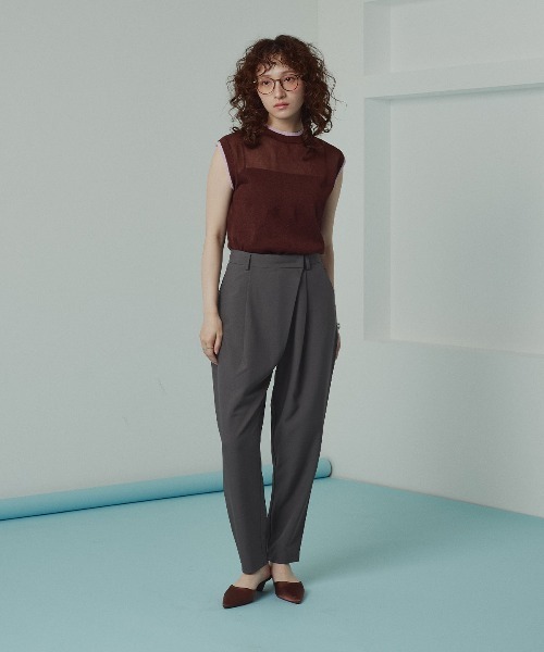 W:Huku(フーク)の「【W:Huku / シルキーサマーツイル】接触冷感 テーパード ラップ スラックス パンツ / Silky Summer Twill Tapered Wrap Pants(その他パンツ・レディース・ブラック/ベージュ/グレー・L/M)」の1枚目の写真