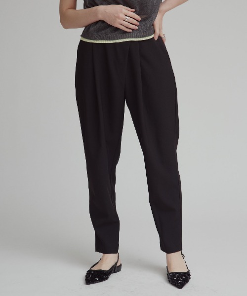 W:Huku(フーク)の「【W:Huku / シルキーサマーツイル】接触冷感 テーパード ラップ スラックス パンツ / Silky Summer Twill Tapered Wrap Pants(その他パンツ・レディース・ブラック/ベージュ/グレー・L/M)」の4枚目の写真