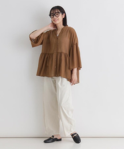 Right-on(ライトオン)の「HONEYSUCKLE ROSE(ハニーサックルローズ)シアーペプラムブラウス(シャツ/ブラウス・レディース・ブラック/ブラウン/オフホワイト・S/M/L)」の12枚目の写真