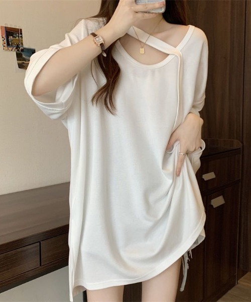 deux amour(ドゥーザムール)の「アシメデザインBIG Tシャツ(Tシャツ/カットソー・レディース・ホワイト/ブラック/ベージュ/ピンク/パープル・FREE)」の6枚目の写真