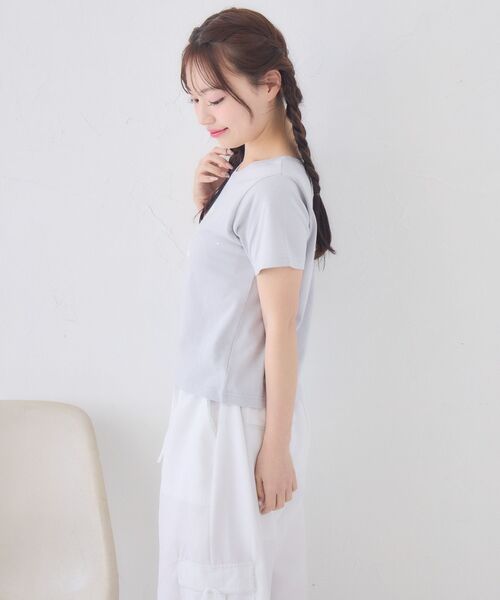 ems excite(エムズエキサイト)の「キルティングロゴTシャツ(Tシャツ/カットソー・レディース・ブルー/オフホワイト/ブラック・FREE)」の21枚目の写真