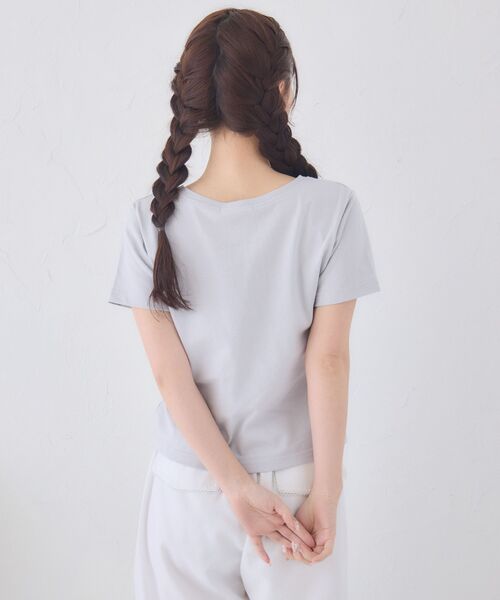 ems excite(エムズエキサイト)の「キルティングロゴTシャツ(Tシャツ/カットソー・レディース・ブルー/オフホワイト/ブラック・FREE)」の22枚目の写真