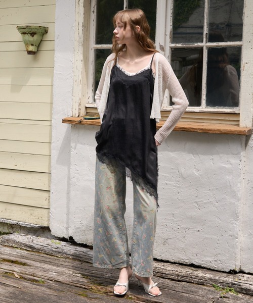 Birthday room(バースデイルーム)の「花柄プリントデニム/floral print denim(デニムパンツ・レディース・その他・FREE)」の3枚目の写真
