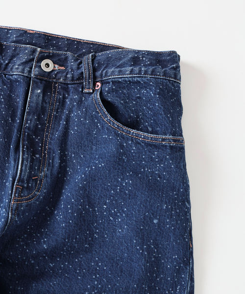 JOURNAL STANDARD relume(ジャーナルスタンダード レリューム)の「スモーキーデニム 11oz フェード ワイドパンツ(デニムパンツ・メンズ・ブルー系その他/コバルトブルー/ブラックミックス・LARGE/MEDIUM)」の17枚目の写真