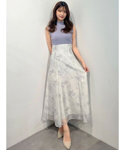 MERCURYDUO(マーキュリーデュオ)の「ダリアフラワードッキングノースリワンピース(ワンピース・レディース・ブラック/オフホワイト/ラベンダー・SMALL/MEDIUM)」の3枚目の写真