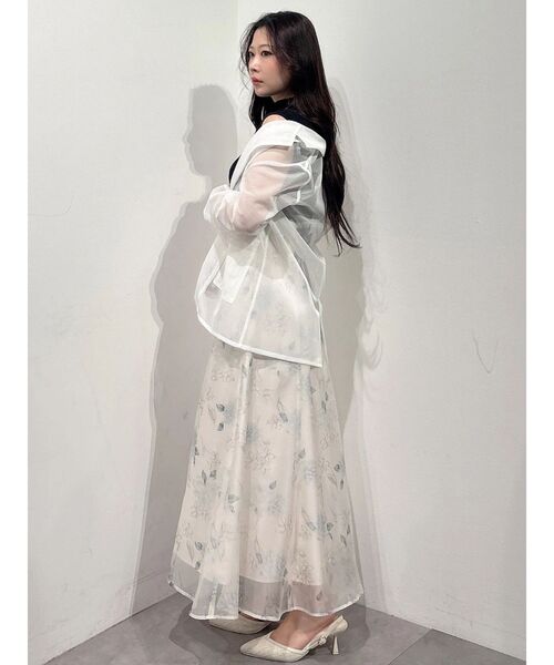 MERCURYDUO(マーキュリーデュオ)の「ダリアフラワードッキングノースリワンピース(ワンピース・レディース・ブラック/オフホワイト/ラベンダー・SMALL/MEDIUM)」の5枚目の写真