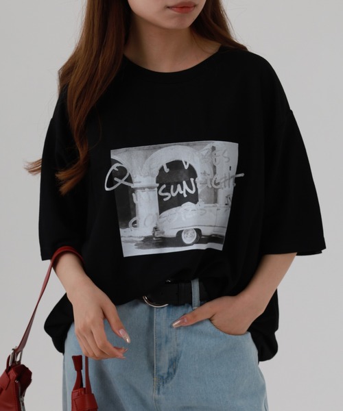 atONE(アットワン)の「接触冷感 箔×ヴィンテージカーフォトプリント カノコ Tシャツ 半袖(Tシャツ/カットソー・レディース・ブラック×シルバー/ホワイト×ゴールド・M)」の4枚目の写真