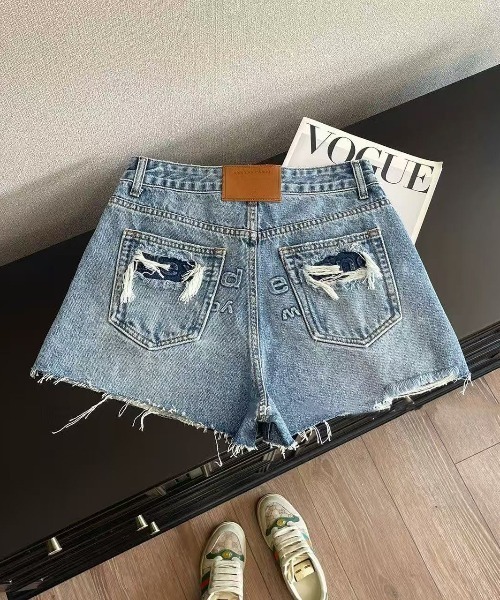 GEMEDA(ジェメダ)の「【Y2K】クラッシュデザインデニムショートパンツ ヴィンテージウォッシュデニムショートパンツ(デニムパンツ・レディース・ブルー・S/M)」の7枚目の写真