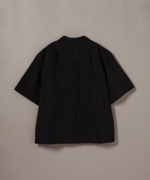 Calvin Klein(カルバン・クライン)の「ショートスリーブソリッドキャンプカラーシャツ(シャツ/ブラウス・メンズ・ブラック・M/L/S)」の2枚目の写真