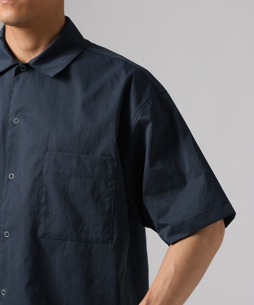 BAYFLOW（ベイフロー）の「【UVカット・接触冷感・吸水速乾・軽量】FLOW AIRシャツ[セットアップ可]（シャツ/ブラウス・メンズ・ネイビー/ベージュ・LARGE/MEDIUM）」の19枚目の写真