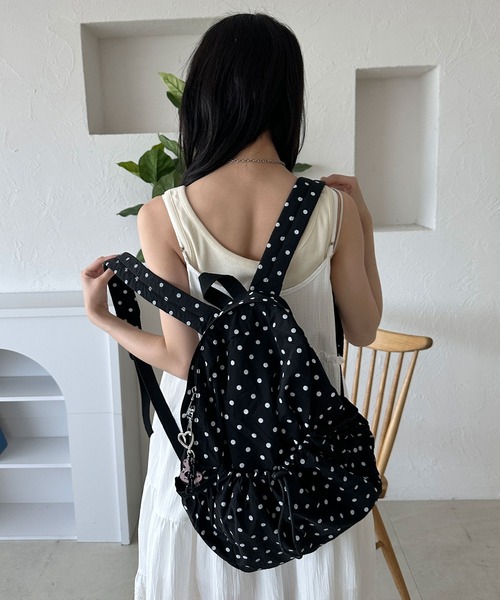 kutir(クティール)の「kutirlune/ドット柄バックパック(バックパック/リュック・レディース・ライトホワイト/ブラック・FREE)」の6枚目の写真