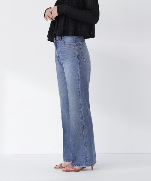 NATURAL BEAUTY BASIC(ナチュラルビューティーベーシック)の「セミフレアデニムパンツ(その他パンツ・レディース・ブラック/ブルー・X-SMALL/SMALL/MEDIUM)」の22枚目の写真