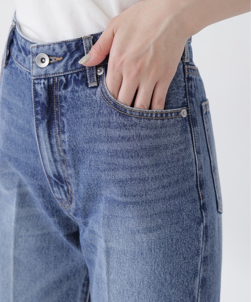 NATURAL BEAUTY BASIC(ナチュラルビューティーベーシック)の「セミフレアデニムパンツ(その他パンツ・レディース・ブラック/ブルー・X-SMALL/SMALL/MEDIUM)」の4枚目の写真