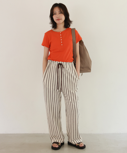 SLOBE IENA(スローブイエナ)の「《シリーズあり》パイル風ストライプリラックスパンツ(その他パンツ・レディース・アイボリー・FREE)」の6枚目の写真