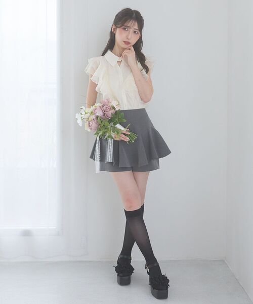 MAJESTIC LEGON(マジェスティックレゴン)の「襟付きエアリーフリルノースリブラウス(シャツ/ブラウス・レディース・アイボリー/ピンク/ホワイト系その他2/グレー系その他・MEDIUM)」の20枚目の写真