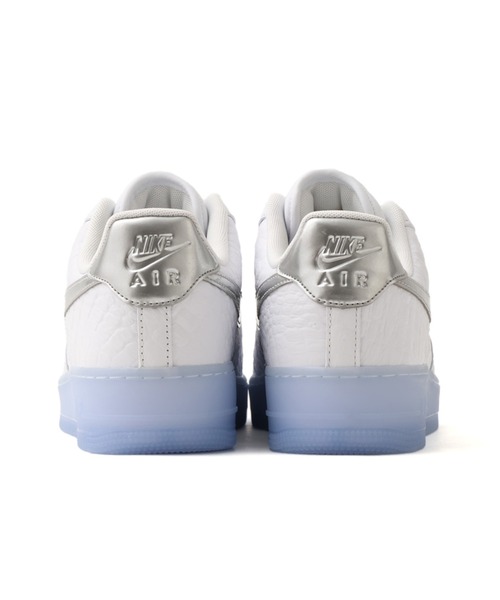 NIKE(ナイキ)の「NIKE AIR FORCE 1 '07 / ナイキ エア フォース 1 '07【SP】(スニーカー・メンズ・ホワイト・26.5cm/26.0cm/25.5cm/29.0cm/28.5cm/28.0cm/27.5cm/27.0cm)」の3枚目の写真