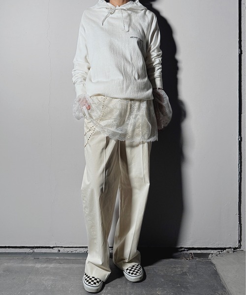 ARCHIVE STANCE(アーカイブスタンス)の「LACE HOODIE(パーカー・レディース・オフホワイト/ブラック・FREE)」の5枚目の写真