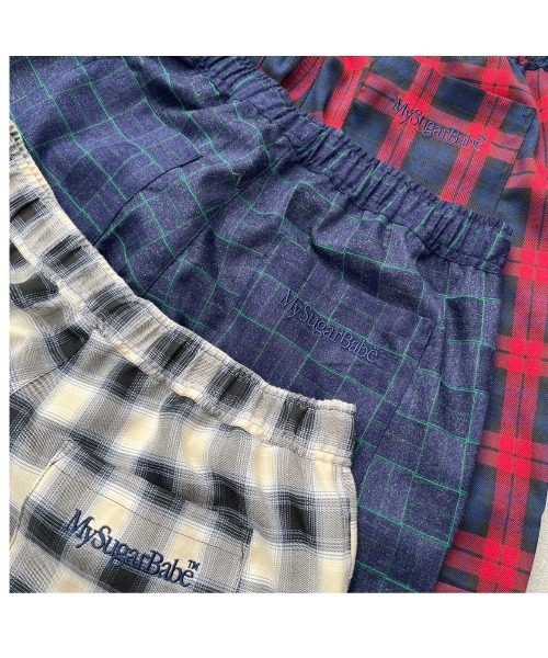My sugar Babe（マイシュガーベイブ）の「relaxed check shorts（その他パンツ・メンズ・グレー/ピンク/グリーン・MEDIUM/LARGE）」の5枚目の写真
