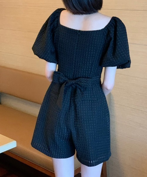 FAVORITO(ファヴォリート)の「パフスリーブオールインワン(つなぎ/オールインワン・レディース・ブラック/ホワイト・F)」の7枚目の写真