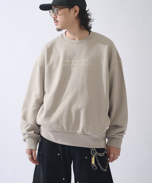 Lui's(ルイス)の「SURJENT オーバーサイズステンシルスウェット(スウェット・メンズ・グレー/ブラック・1/2)」の9枚目の写真