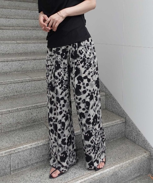CORNERS(コーナーズ)の「アソート柄ワイドパンツ(その他パンツ・レディース・ブラック/ホワイト/グレー・M)」の13枚目の写真