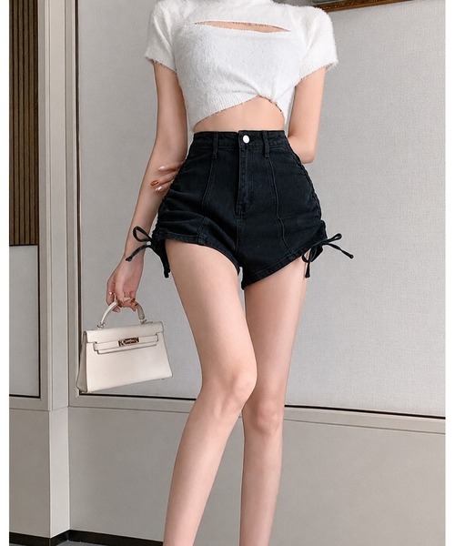 FUNdaysion（ファンデイション）の「サイドドロストギャザーデニムショートパンツ（デニムパンツ・レディース・ダークグレー/ブラック/サックスブルー・S/L/M）」の19枚目の写真