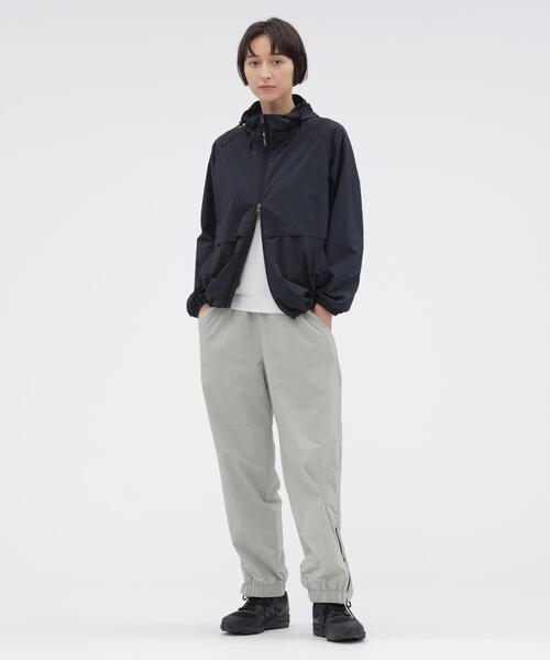 MARGARET HOWELL(マーガレットハウエル)の「RECYCLED NYLON LIGHTWEIGHT RIP STOP TROUSERS(その他パンツ・レディース・グレー系その他/ネイビー系1・1/2)」の21枚目の写真