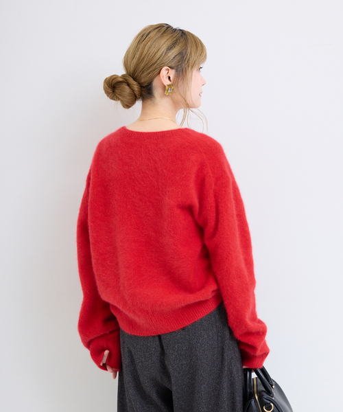 B.C STOCK(ベーセーストック)の「【WEB+一部店舗限定】fox woolクルーネックプルオーバー(ニット/セーター・レディース・レッド/グリーン/ピンク/ラベンダー/イエロー/ホワイト/チャコールグレー/ネイビー・FREE)」の15枚目の写真