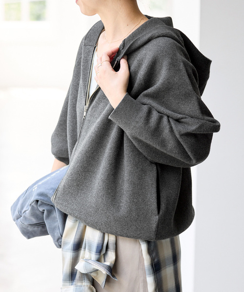 Spick & Span（スピックアンドスパン）の「コットン混 ニットフーディー（パーカー・レディース・ブラック/グレー/ベージュ系その他・FREE）」の15枚目の写真
