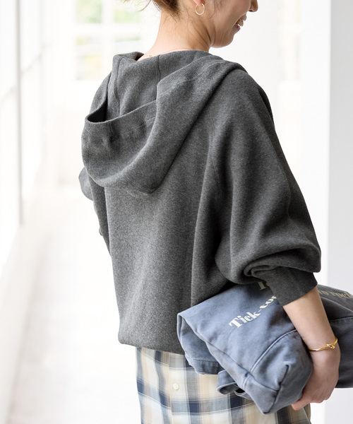 Spick & Span（スピックアンドスパン）の「コットン混 ニットフーディー（パーカー・レディース・ブラック/グレー/ベージュ系その他・FREE）」の16枚目の写真
