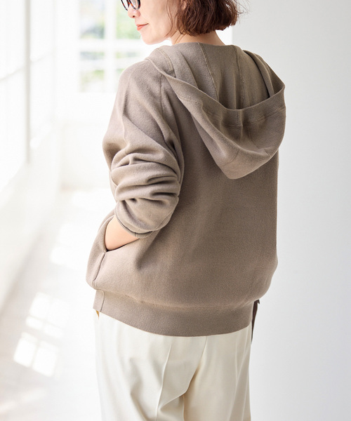 Spick & Span（スピックアンドスパン）の「コットン混 ニットフーディー（パーカー・レディース・ブラック/グレー/ベージュ系その他・FREE）」の22枚目の写真