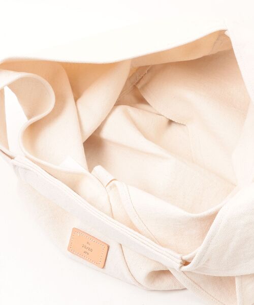 ADAM ET ROPE'（アダムエロペ）の「20/80 SAKABUKURO CANVAS #8 AZUMA BUKURO（トートバッグ・メンズ・ホワイト系その他2・FREE）」の4枚目の写真