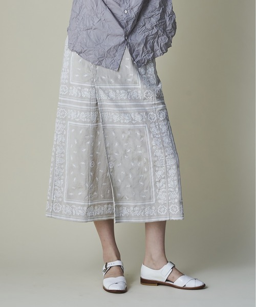 mintdesigns(ミントデザインズ)の「Dot Doll Bandana Skirt Shorts(その他パンツ・レディース・ネイビー/ベージュ・ONESIZE)」の1枚目の写真
