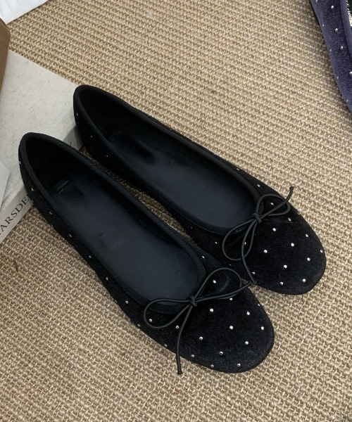 mebole(メボレ)の「studded velour flat shoes(バレエシューズ・レディース・ブラック/ピンク・SMALL/MEDIUM/LARGE)」の10枚目の写真