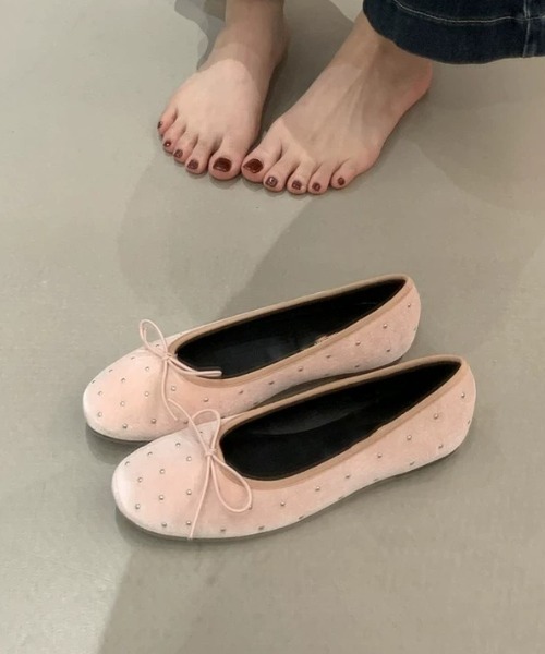 mebole(メボレ)の「studded velour flat shoes(バレエシューズ・レディース・ブラック/ピンク・SMALL/MEDIUM/LARGE)」の16枚目の写真