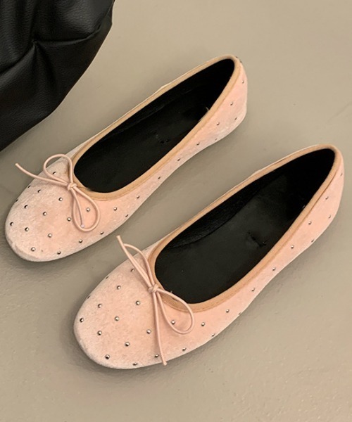 mebole(メボレ)の「studded velour flat shoes(バレエシューズ・レディース・ブラック/ピンク・SMALL/MEDIUM/LARGE)」の17枚目の写真