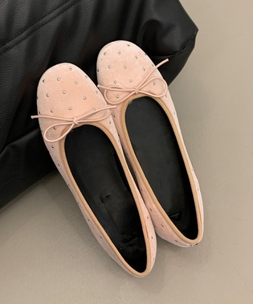 mebole(メボレ)の「studded velour flat shoes(バレエシューズ・レディース・ブラック/ピンク・SMALL/MEDIUM/LARGE)」の18枚目の写真