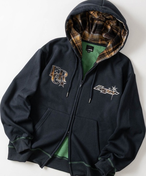 JOHN'S CLOSET(ジョンズクローゼット)の「【24】配色裏起毛 チェックドッキング ロゴアップリケ フルジップパーカー レトロ/Y2K(パーカー・メンズ・ネイビー/ブラック/杢グレー・MEDIUM/LARGE)」の3枚目の写真