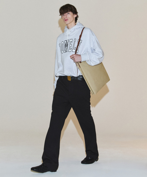NOHANT(ノアン)の「LONELY/LOVELY フラッフィーフーディー アッシュグレー(パーカー・レディース・アッシュグレー・SMALL/MEDIUM/LARGE)」の3枚目の写真