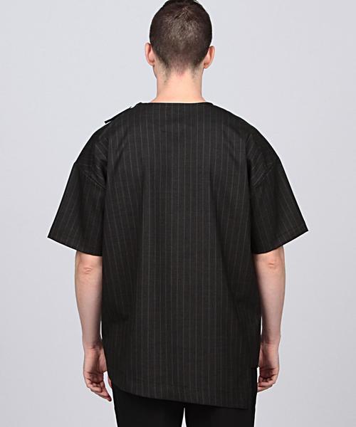 EN ROUTE（アンルート）の「ENR ウールトロピカル ストライプアシンメトリープルオーバー（シャツ/ブラウス・メンズ・ブラック/グレー・3/1/2）」の3枚目の写真