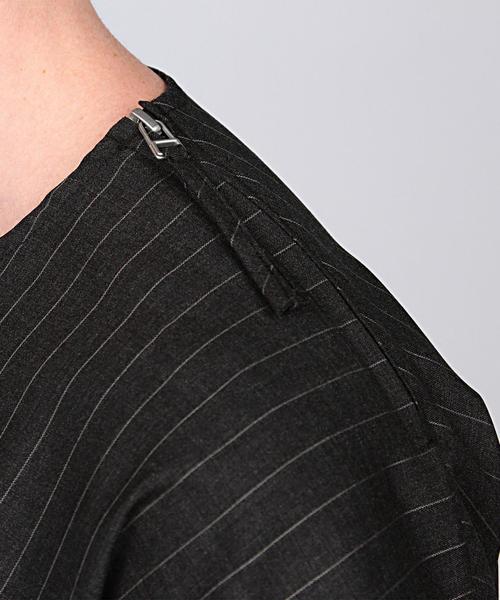 EN ROUTE（アンルート）の「ENR ウールトロピカル ストライプアシンメトリープルオーバー（シャツ/ブラウス・メンズ・ブラック/グレー・3/1/2）」の10枚目の写真