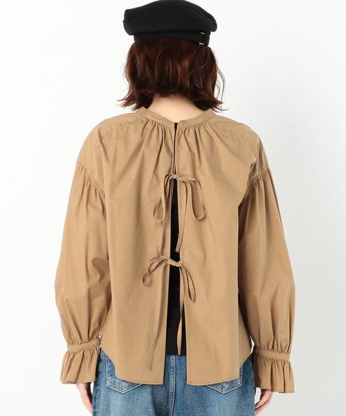 Another Edition(アナザーエディション)の「2WAYリボンブラウス/AEBFC 2WAY RIBBON BLUS(シャツ/ブラウス・レディース・ベージュ/ワインレッド・FREE)」の3枚目の写真