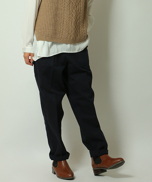 LBC(エルビーシー)の「ベーカーパンツ (その他パンツ・レディース・ダークグリーン/ベージュ/ネイビー・LARGE/MEDIUM)」の1枚目の写真