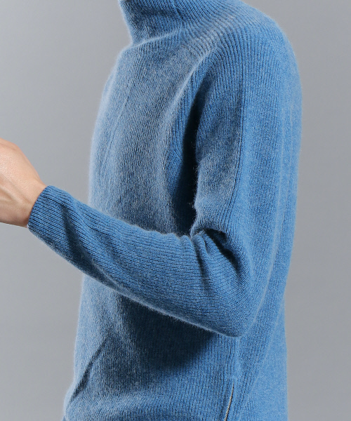 ABAHOUSE（アバハウス）の「ウールラクーンリブ編みタートルネック（ニット/セーター・メンズ・カーキ/チャコールグレー/ブルー/ベージュ・46/44/48）」の9枚目の写真