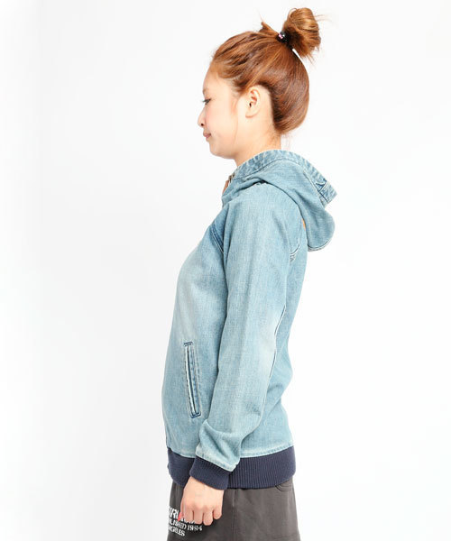 X-girl（エックスガール）の「X-girl CREW DENIM HOODIE JACKET（デニムジャケット・レディース・インディゴブルー/ライトインディゴブルー・1/2）」の3枚目の写真