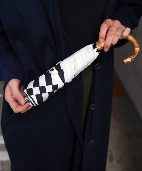 salle de bal（サルデバル）の「∴雨晴兼用 ボーダーかさ / ドットミニ折り畳み傘 竹手 ムジ/ドット 1311/1312（折りたたみ傘・レディース・ネイビー/レッド/ホワイト系その他/ホワイト系その他3/ブラック/ホワイト系その他2/オフホワイト/ピンク/ピンク系その他・FREE）」の12枚目の写真