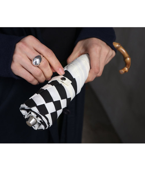 salle de bal（サルデバル）の「∴雨晴兼用 ボーダーかさ / ドットミニ折り畳み傘 竹手 ムジ/ドット 1311/1312（折りたたみ傘・レディース・ネイビー/レッド/ホワイト系その他/ホワイト系その他3/ブラック/ホワイト系その他2/オフホワイト/ピンク/ピンク系その他・FREE）」の13枚目の写真